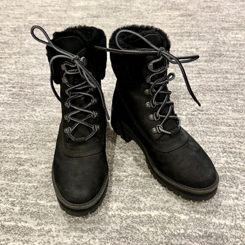 Timberland Boots 6" Shearling Black Size 8